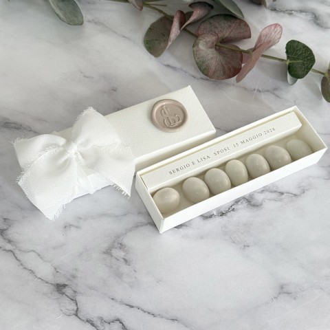 box wedding confetti