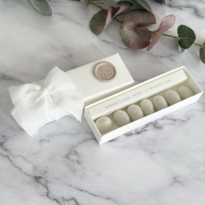 box wedding confetti