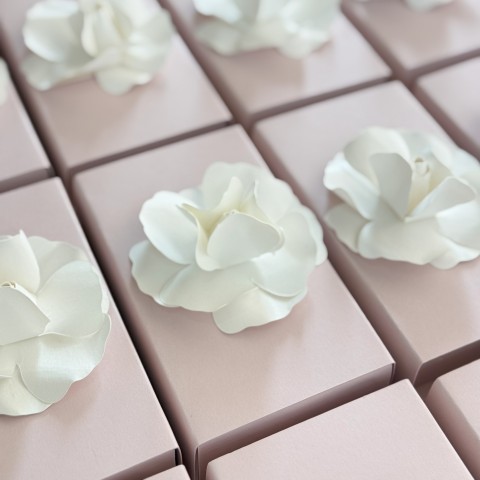 MatchBox 1207 con Rosa in rilievo 2