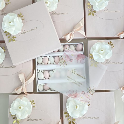 Box con Rosa in rilievo